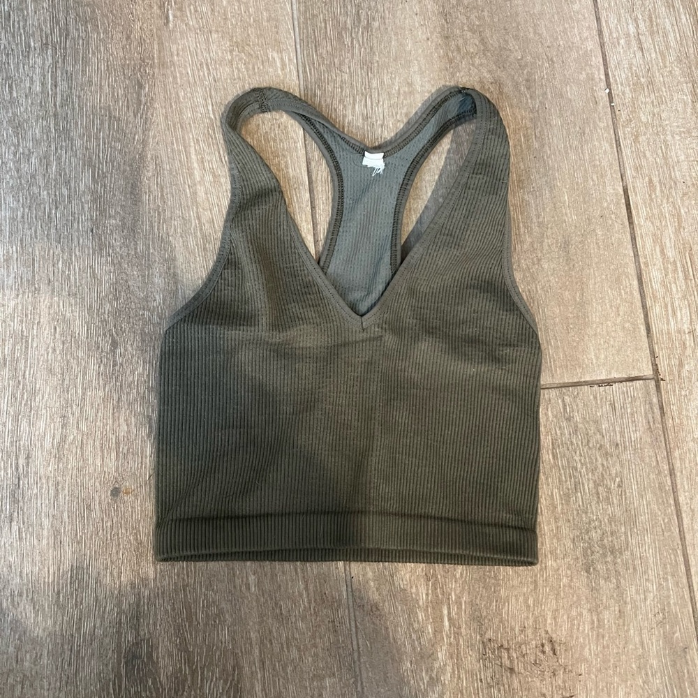 Free people free throw crop size xs. Never worn.